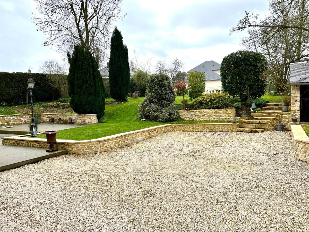Le Clos Des Ecureuils Audrieu Exterior foto